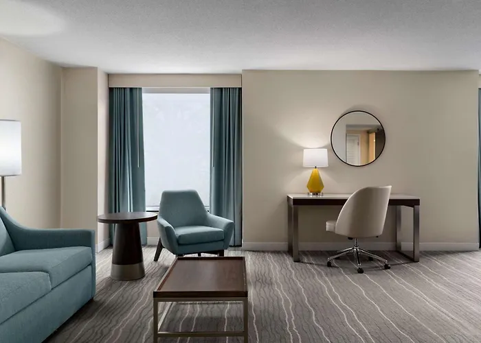 Doubletree By Hilton Norfolk Airport